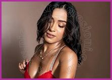 Alicia Hot