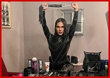 Bella Dominatrix